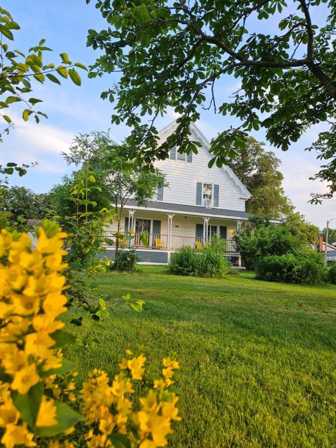 Sunflower Guest Suites Summerside Exteriér fotografie